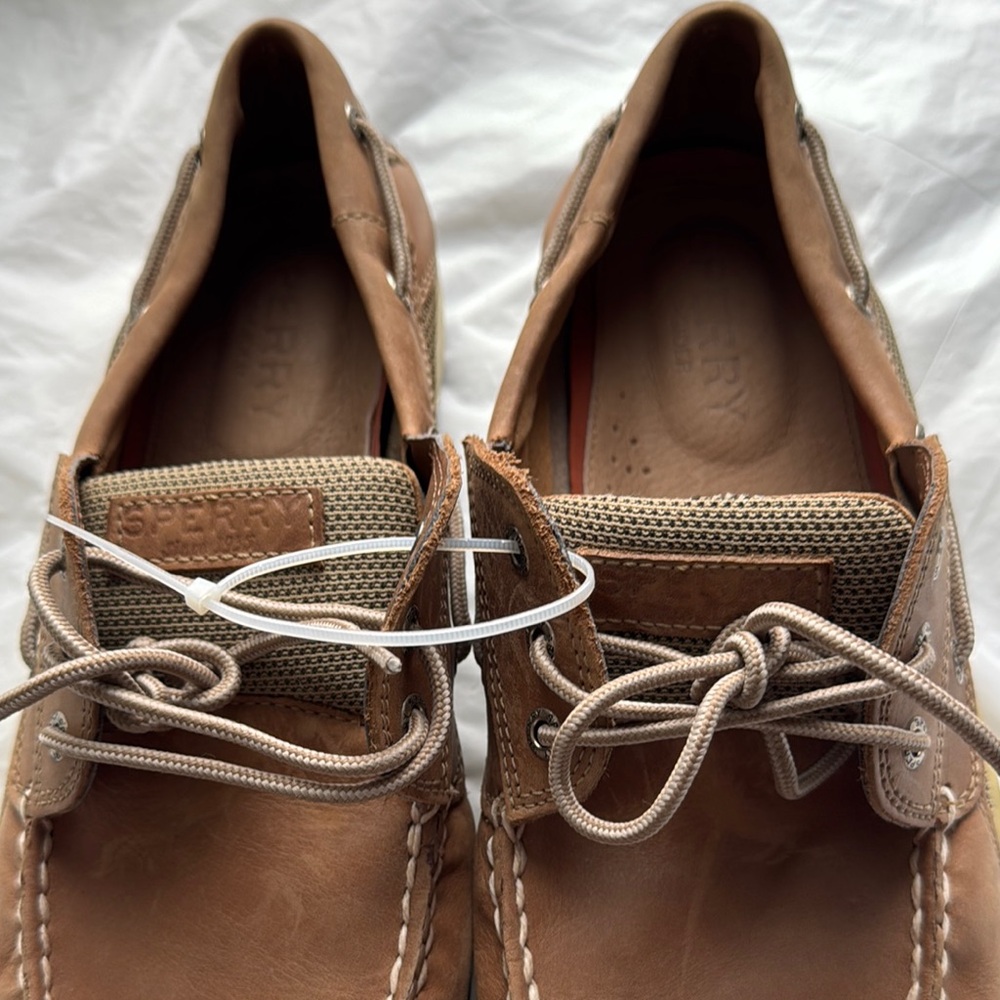 Sperry Men's Billfish 3-Eye Boat Shoe - Picture 3 of 9